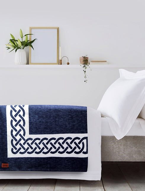 Navy Chain Design Blanket