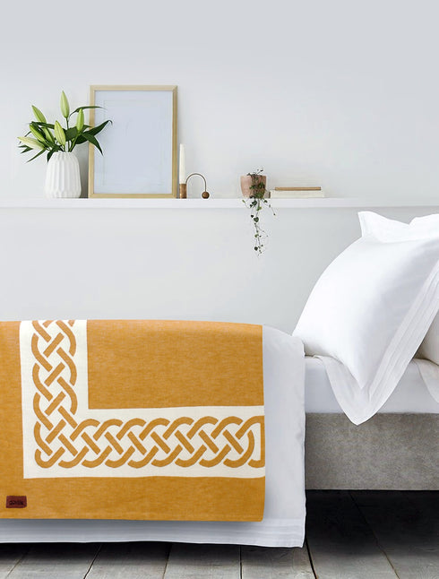 Yellow Chain Design Blanket