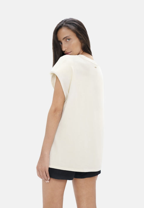 Muscat - Bold Shoulder Tee - Powder