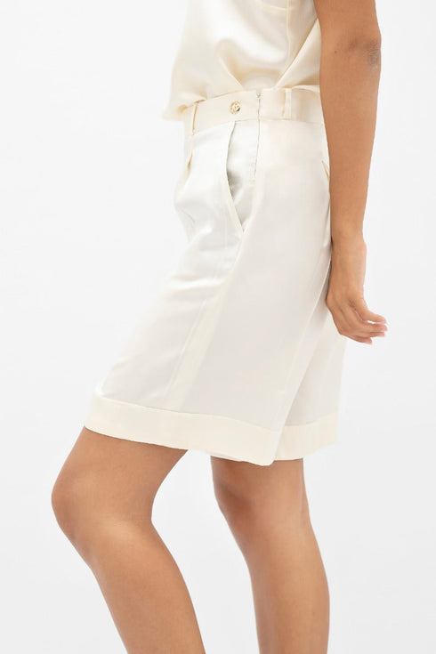 Manila - Tailored Shorts - Pearl